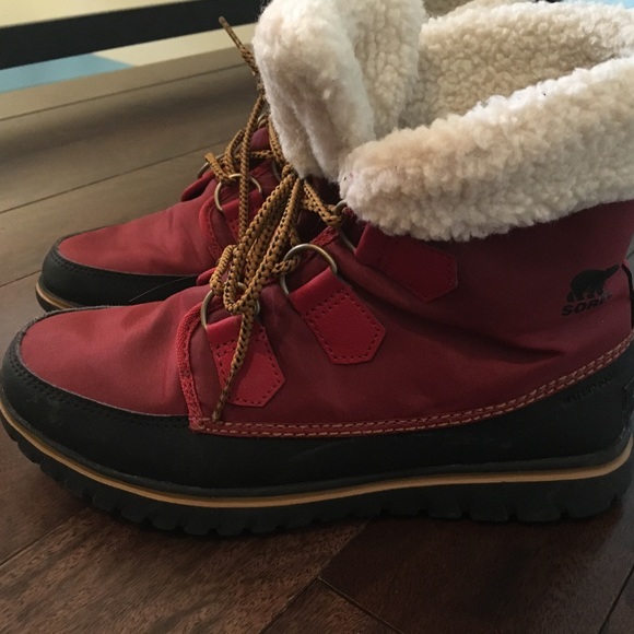 Sorel Cozy Carnival Winter Boot - Picture 2 of 5